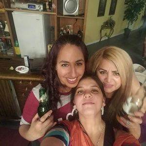 Meet your Posher, Yuriana