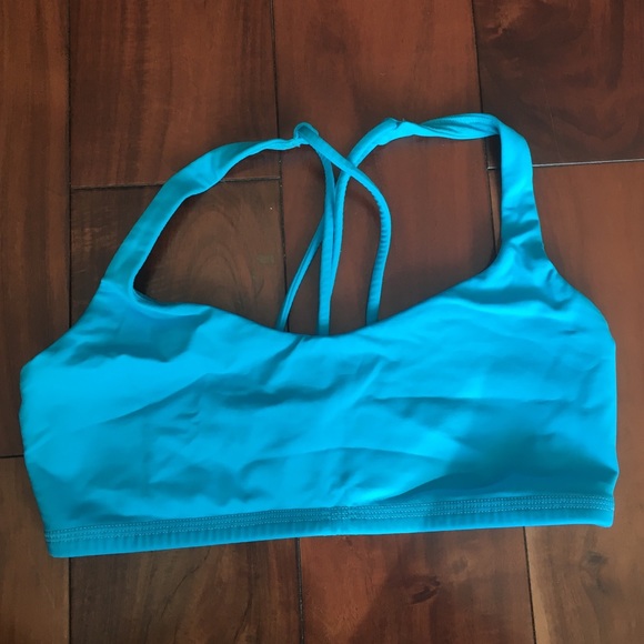 Lululemon free to be bra size 6