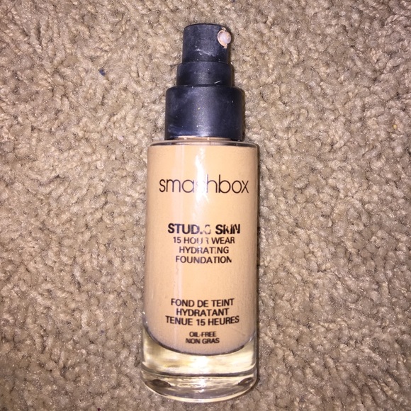 Smashbox foundation