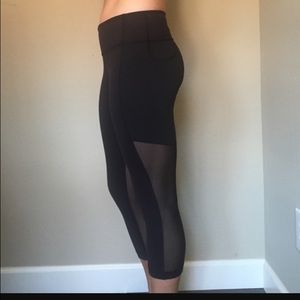 Lululemon Mesh Crop