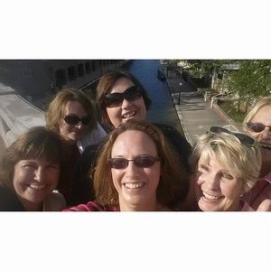 Meet your Posher, Toni