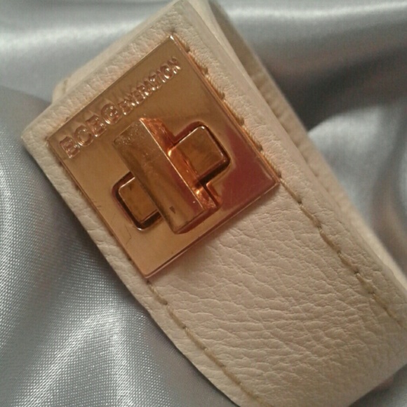 BCBG faux leather bracelet w/ pink gold hardware - Picture 1 of 3