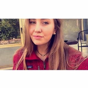 Meet your Posher, Macie