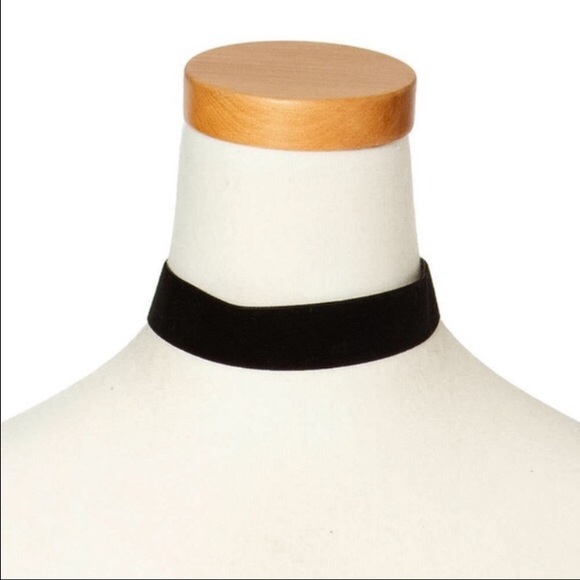 Black Velvet Choker