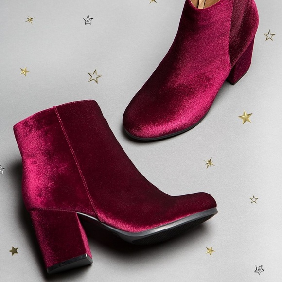 ✨LAST ONE- SALE✨Stella Velvet Bootie - Picture 3 of 8