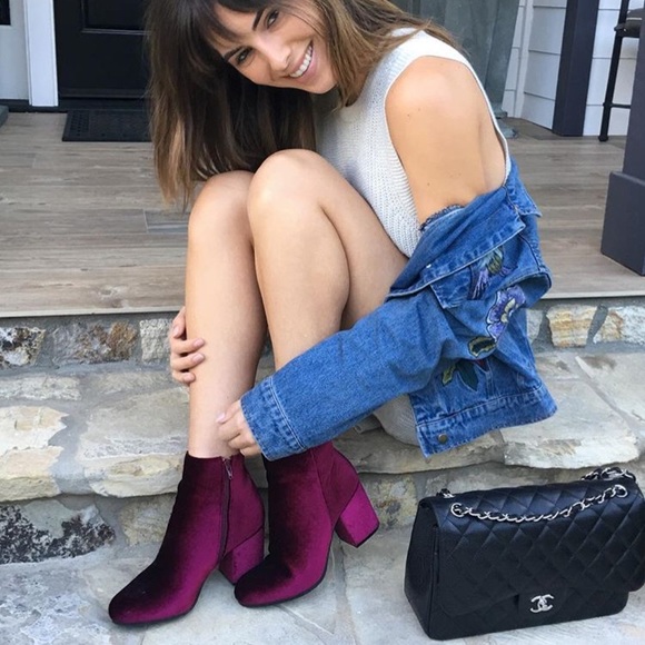 ✨LAST ONE- SALE✨Stella Velvet Bootie - Picture 6 of 8