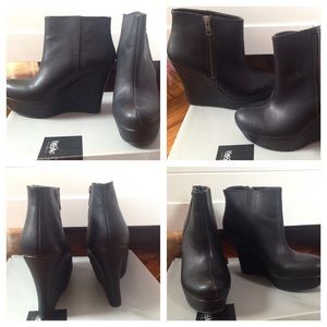 Mossimo Black Ankle Bootie