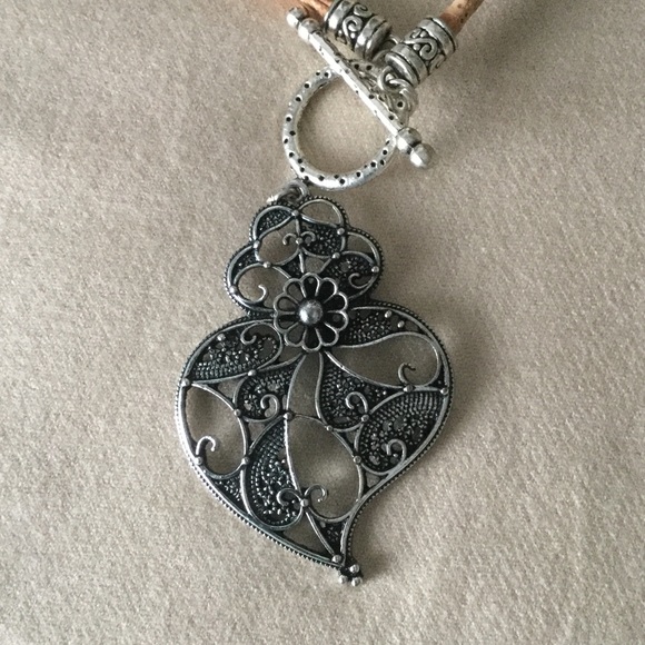 Portuguese Natural Cork Necklace w/Heart Pendant - Picture 2 of 4