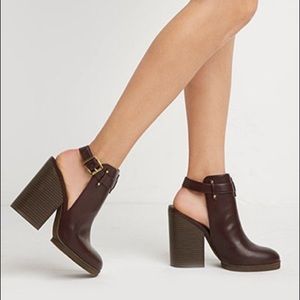 Open back chunky booties