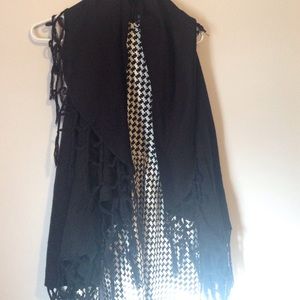 SALE ❤️NEVER WORN Dressy Black Fringe Shawl