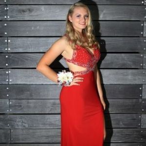 Red prom dress