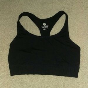 Black Old Navy sports bra