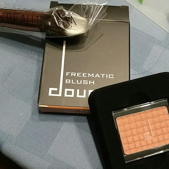 Blush and Brush set