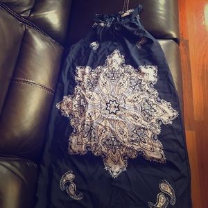 Sleeveless navy dress with mandala design