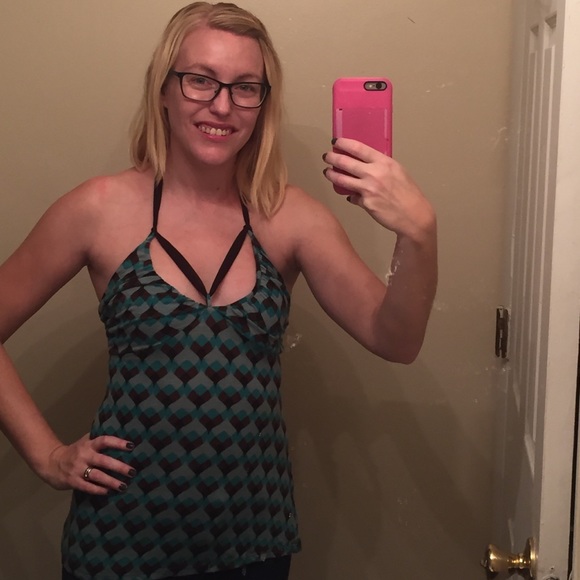 🚫SOLD🚫 Sexy Geometric Print Halter Top