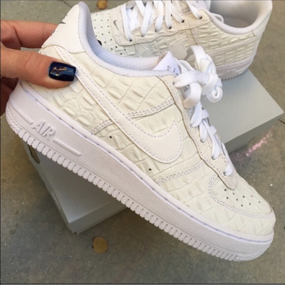 SALE‼️NWB LAST PAIR AIR FORCE ONE PREMIUM UNISEX - Picture 4 of 4