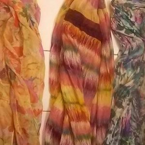 3 infinity scarves