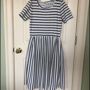 EUC black & white striped LuLaRoe Amelia dress