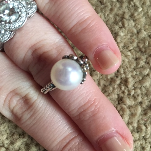 Pandora pearl ring