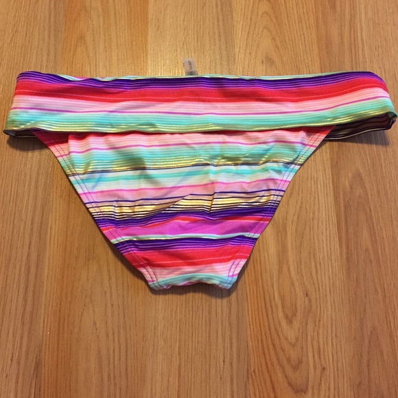 Victoria's Secret fold over bikini bottom EUC SM - Picture 4 of 4