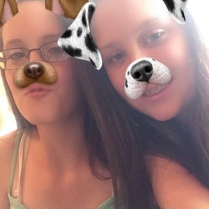 Meet your Posher, Kendra