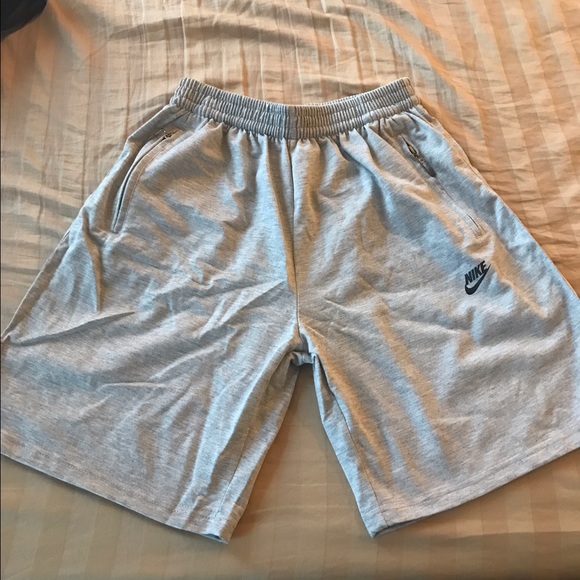 Men's Nike 100% Polyester Shorts New with Tags