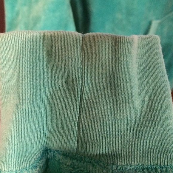 Juicy Couture size Large zip up velour hoodie - Picture 4 of 4