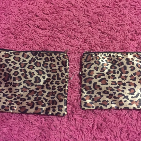 2  Cheetah makeup bags - Picture 3 of 3