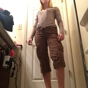 🚫SOLD🚫 Brown Arizona Cargo Capris