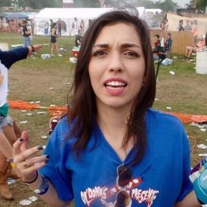 Meet your Posher, Elise