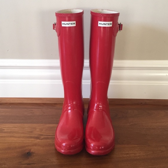 Hunter Original Gloss Rain Boot in Red 7M