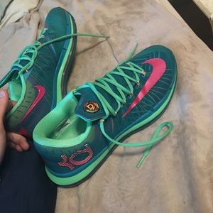 KD 6.5 Elite, size 11 , 10/10 condition, worn once