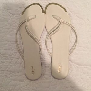 Size 11 white mossimo flip flops gold tips