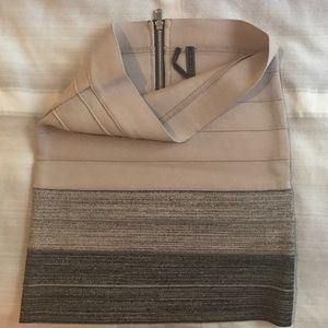 Guess Skin tight skirt. Brand new.