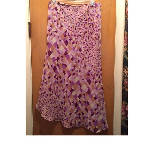 Express Shell patterned skirt - Picture 2 of 3