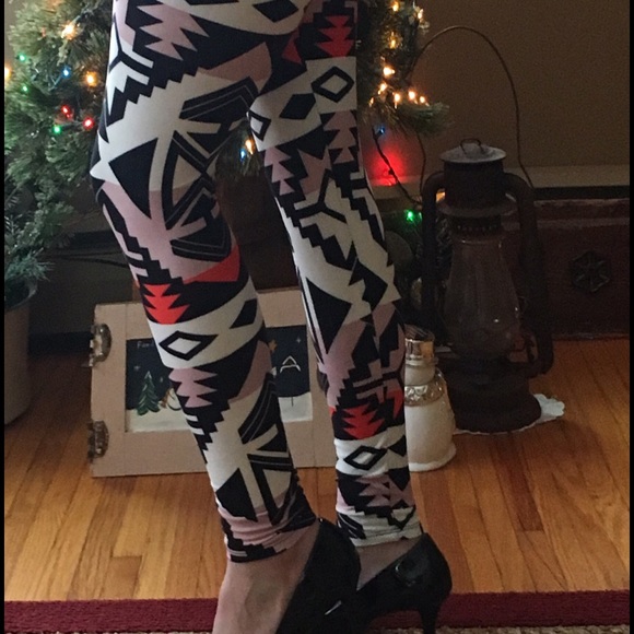 NWT Buskins leggings