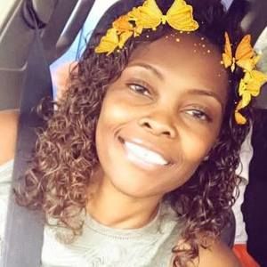 Meet your Posher, Angie