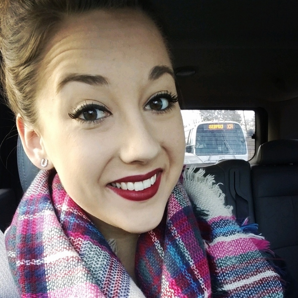 Meet your Posher, Hannah