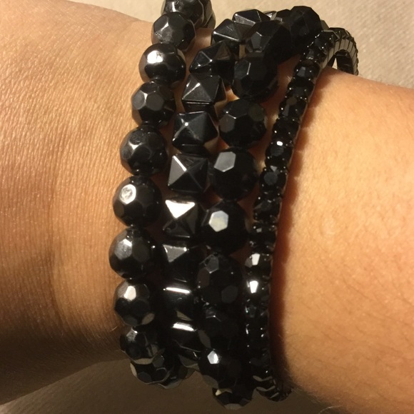 Black beaded stretchable bracelets - Picture 4 of 4