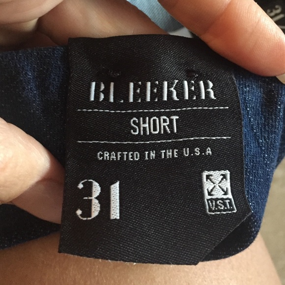 Shorts - Picture 3 of 4