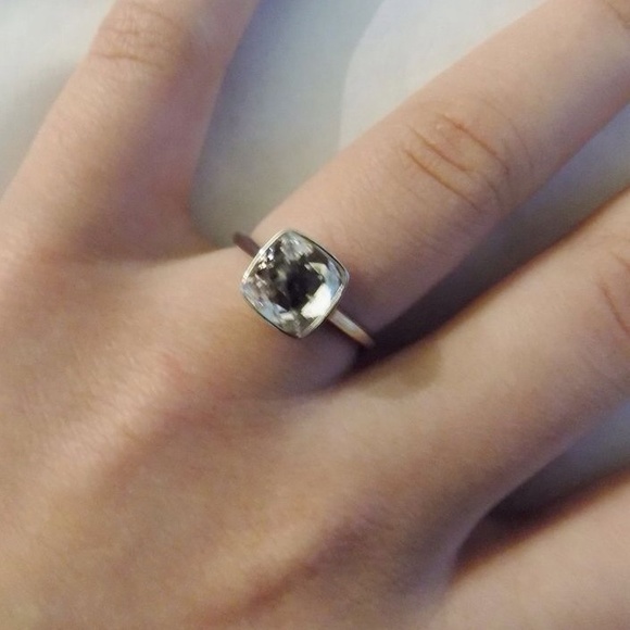 nwot Swarovski ring - Picture 2 of 3