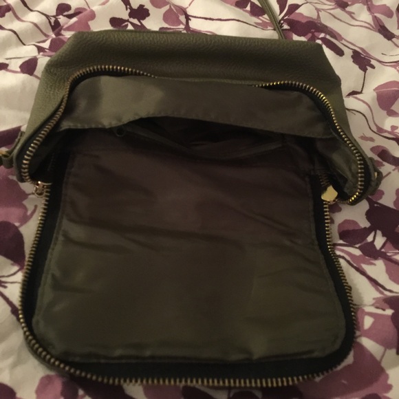 Small olive green purse. - Picture 2 of 4