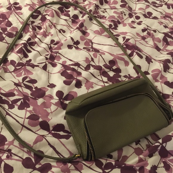 Small olive green purse. - Picture 3 of 4