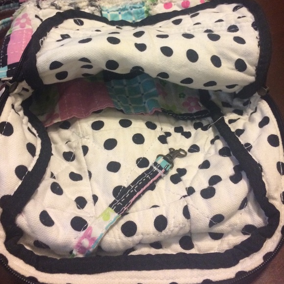 Quilted bag with straps - Picture 3 of 3