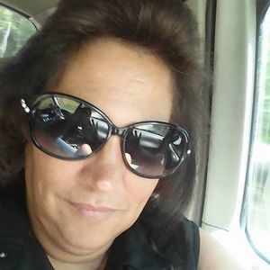 Meet your Posher, Brenda