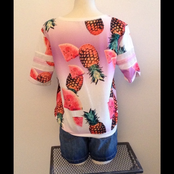 Juicy colorful top🍉🍍🍉🍍 NWT - Picture 3 of 4
