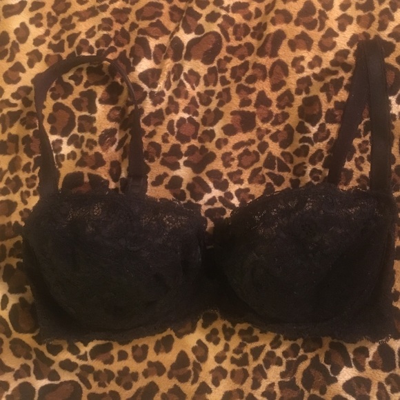 Black bra size 34 DD