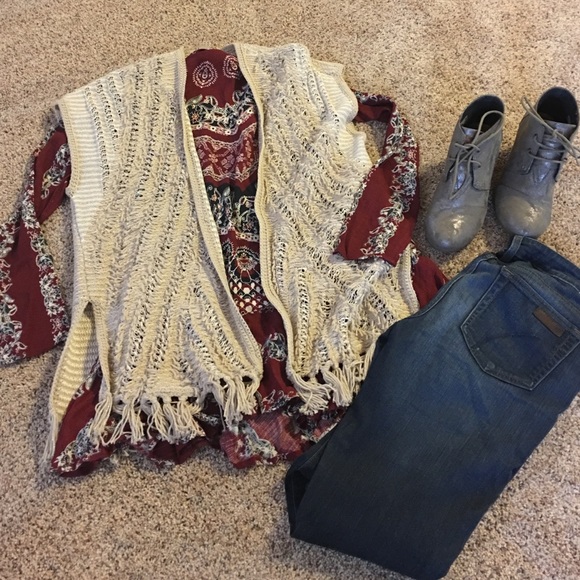 NWT LOFT fringe poncho - Picture 2 of 4