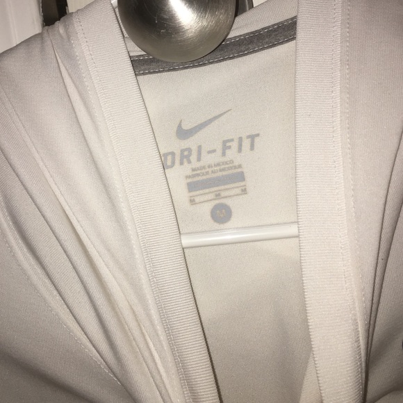 Men's cover up - Picture 2 of 2