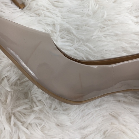 NEW Calvin Klein Nude Pumps - Picture 4 of 4